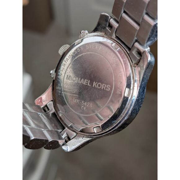 Michael Kors Runway Silver Dial Silver Steel Strap Watch for Women - MK5428 - Picture 3 of 4